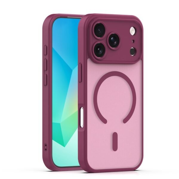 Калъф Mag Matt с отвори за камерите за iPhone 17 Pro – Тъмнолилав